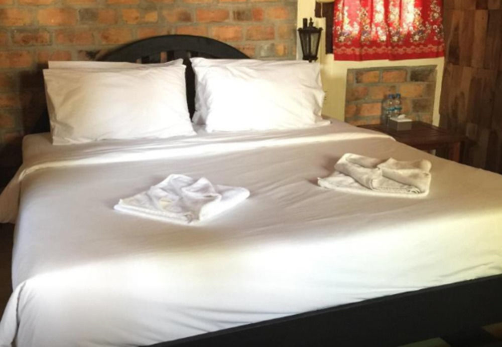 Baan Thai Homestay By Bgb Villas カタビーチ エクステリア 写真
