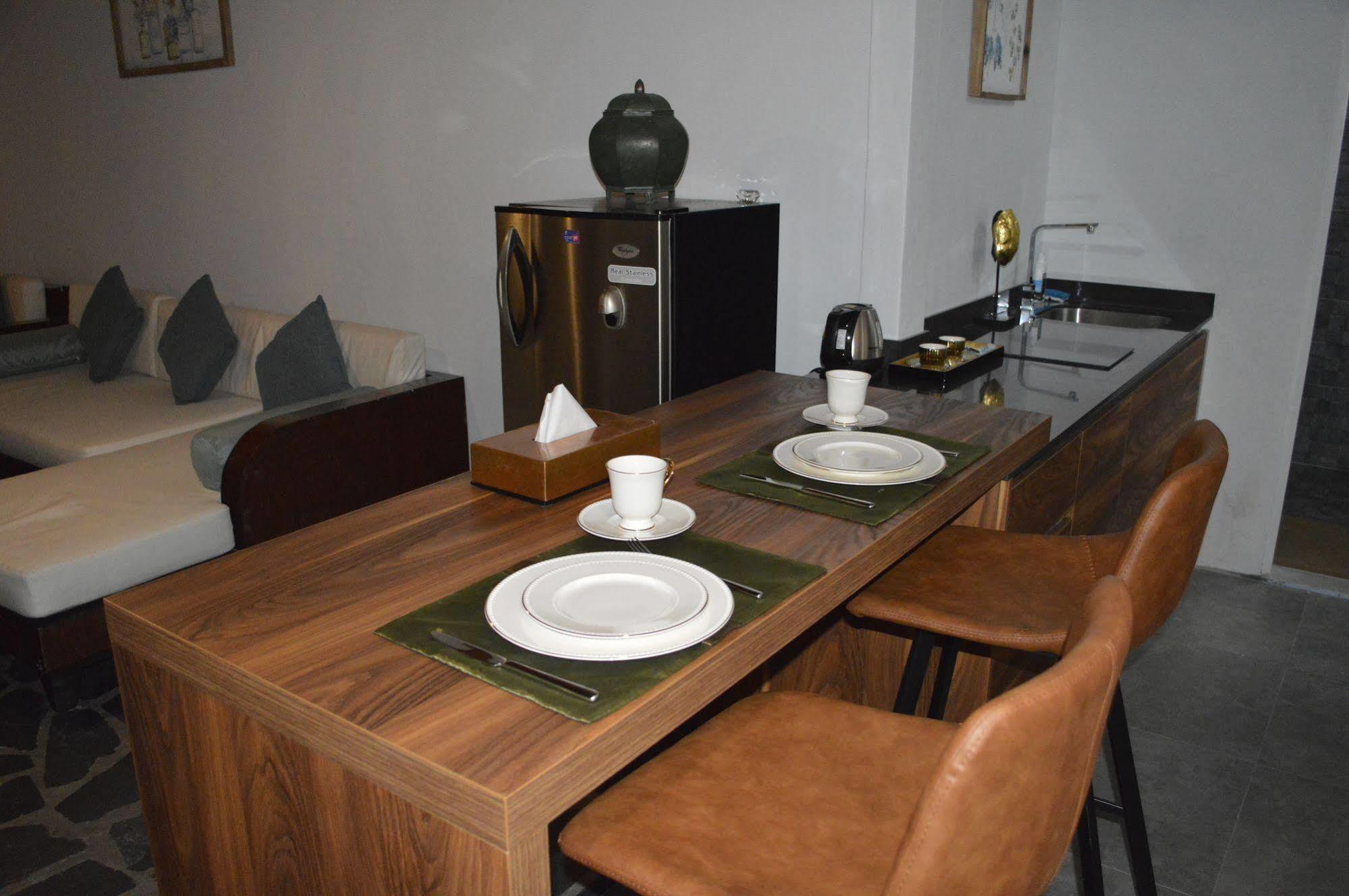Baan Thai Homestay By Bgb Villas カタビーチ エクステリア 写真